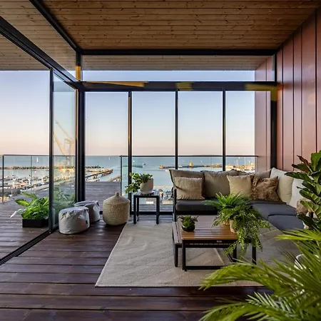 Noblessner Seaview Penthouse 公寓